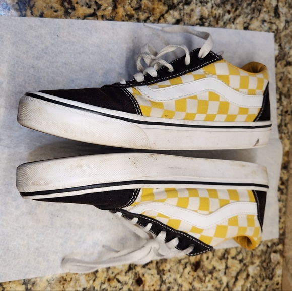 Vans old-school checkered skater sneakers *HOST PICK* - Picture 2 of 10